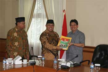 audiensi dpw ldii kaltim denga gubernur