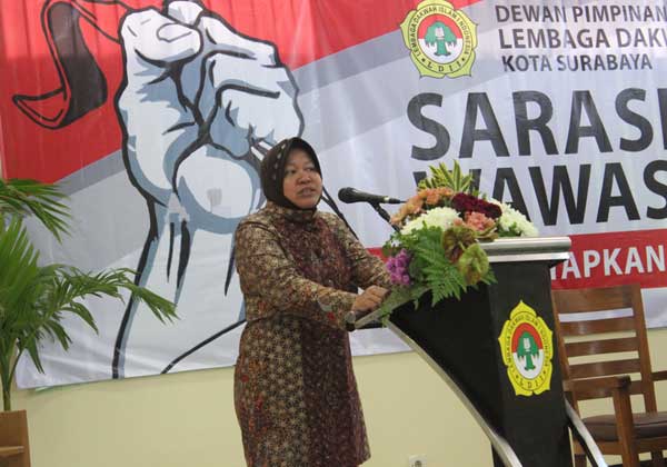 risma walikota surabaya