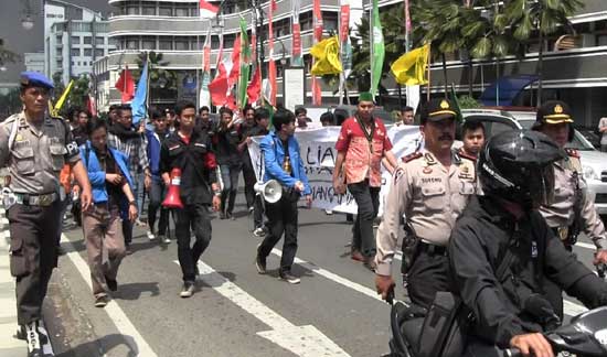 unjuk rasa kaa