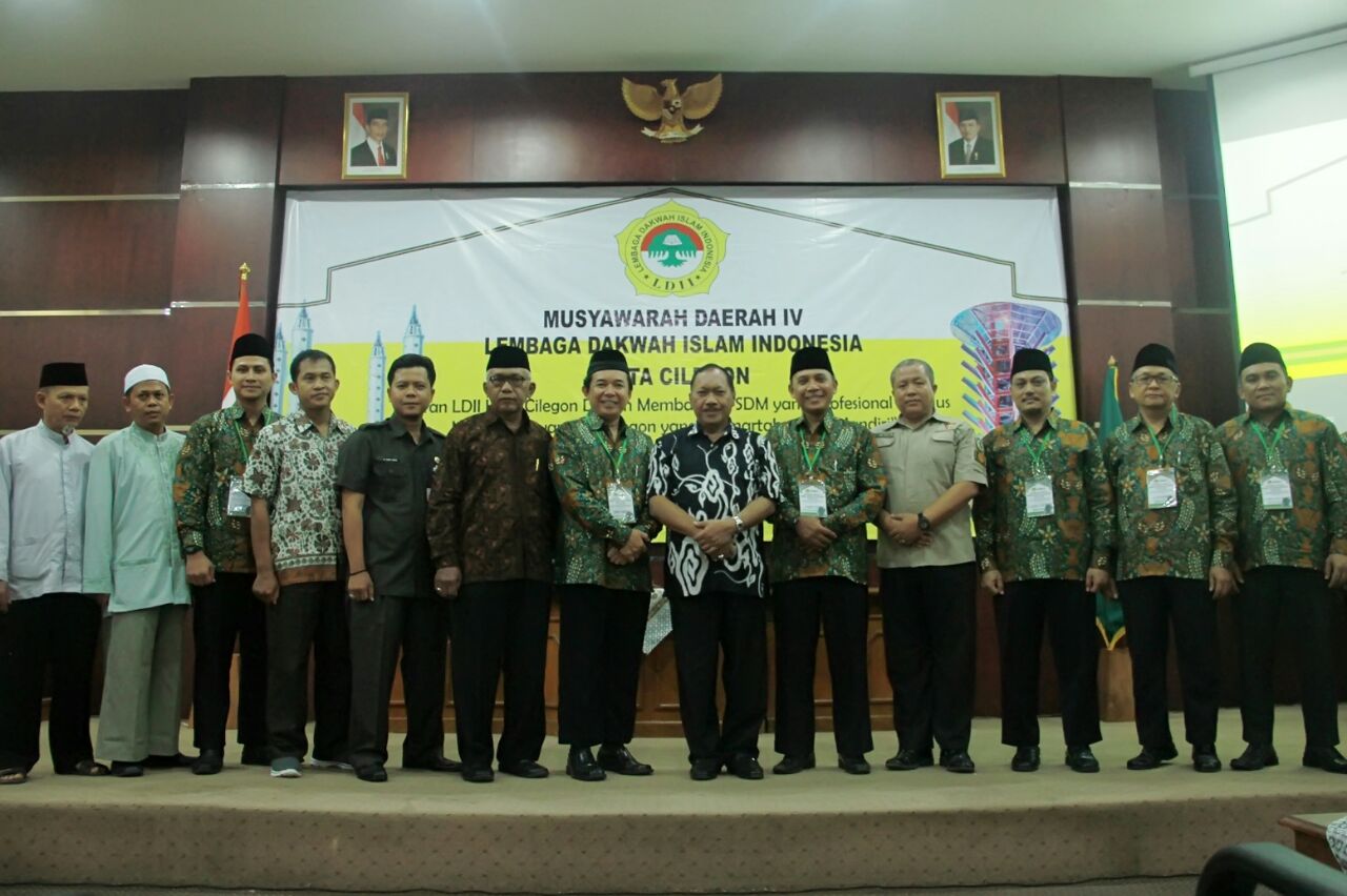 FOTO BERSAMA DENGAN TAMU UNDANGAN MUSDA