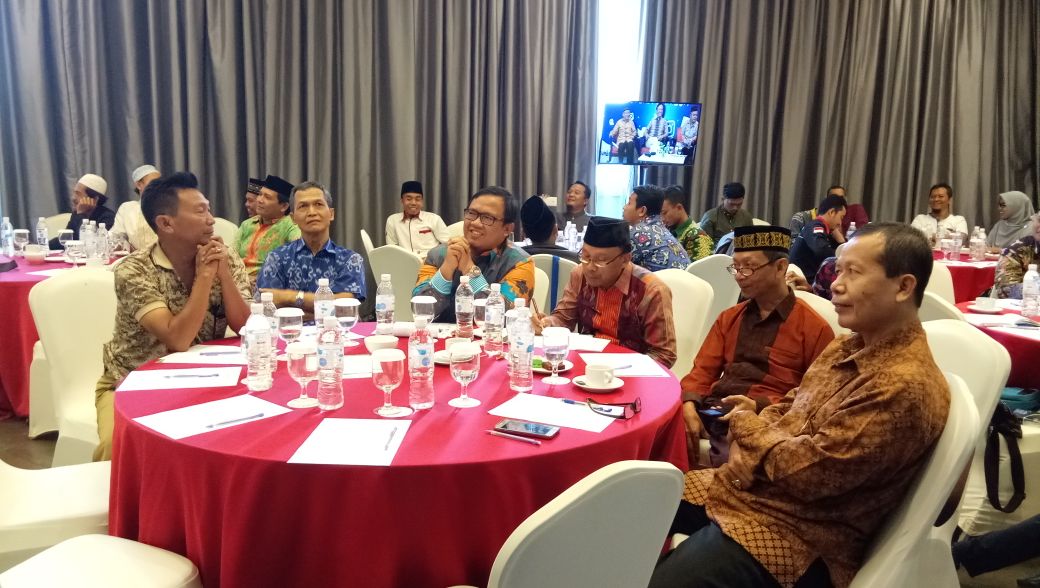 dok.lines dialog dan literasi media