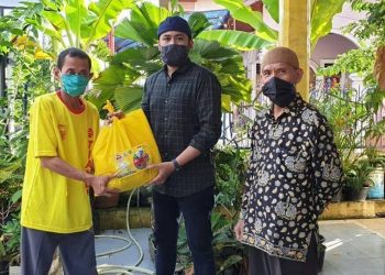 LDII Serahkan Bantuan Sembako pada Warga