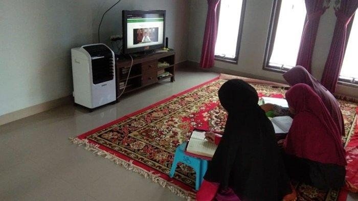 Suasana Ngaji Daring di Warga LDII Tanah Laut