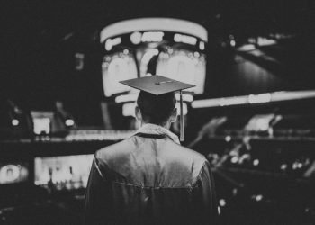 Sulitkah Menjadi Profesor?