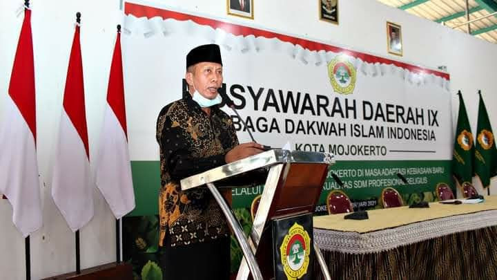 H. Suhartono, kembali terpilih sebagai Ketua DPD LDII Kota Mojokerto masa bhakti 2021-2026 dalam Musyawarah Daerah (Musda) IX LDII di Aula Serba Guna, Kompleks Pondok Pesantren Pelajar dan Mahasiswa (PPPM) Jl. Raya Surodinawan 77, pada hari Minggu (21/2). Dok. LINES Jatim