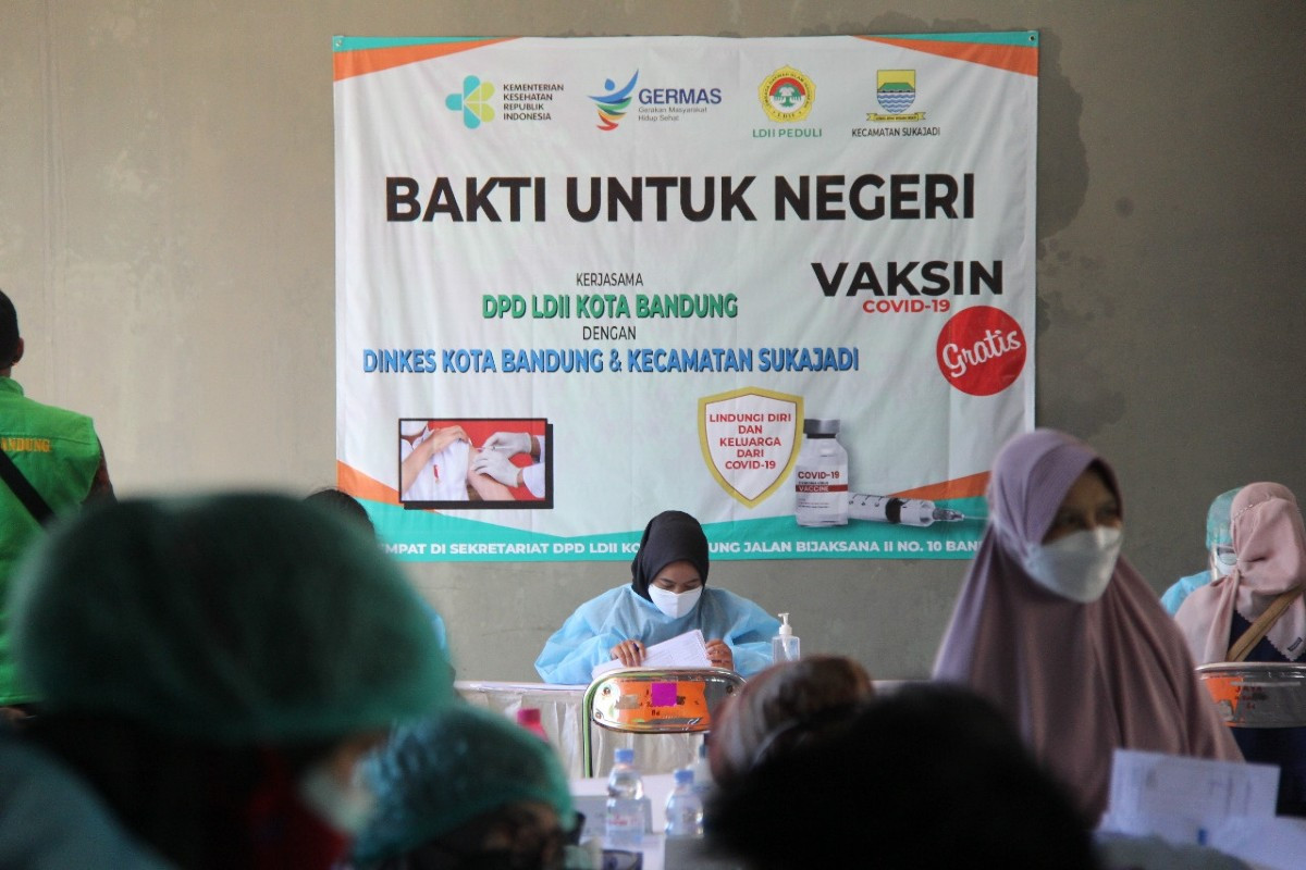 Kejar Herd Immunity, LDII Kota Bandung Gelar Vaksinasi Massal Dosis Kedua