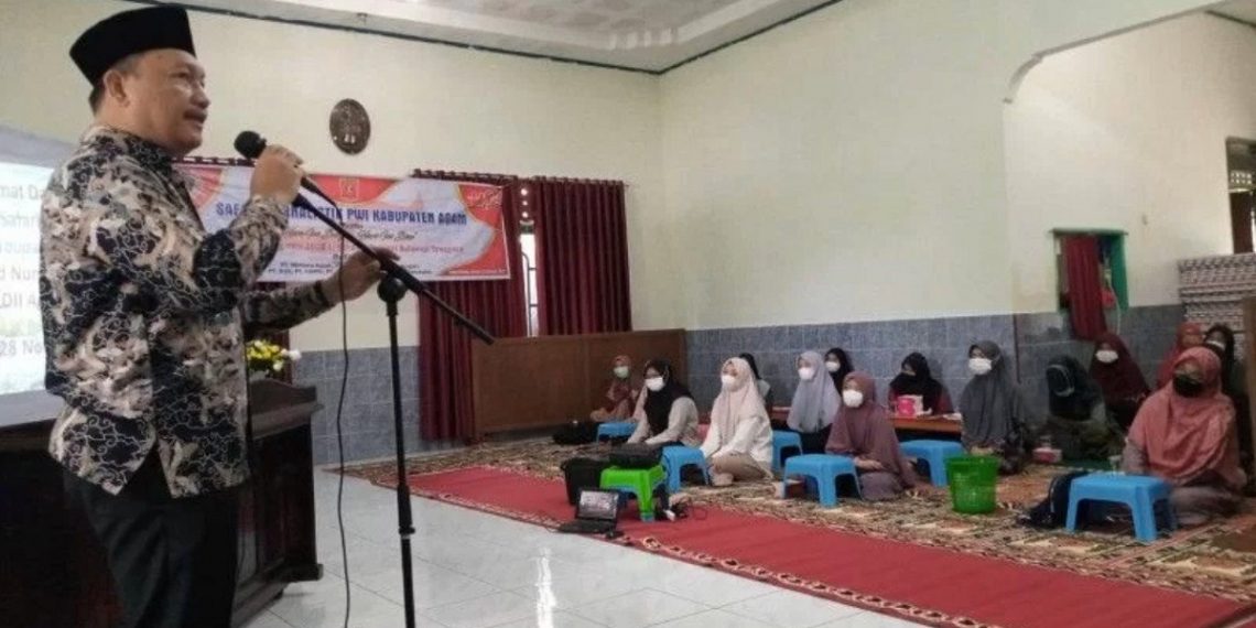 Generasi Muda LDII Agam mengikuti pelatihan jurnalistik dari PWI Agam (5/12). Foto: Kiriman Daerah.
