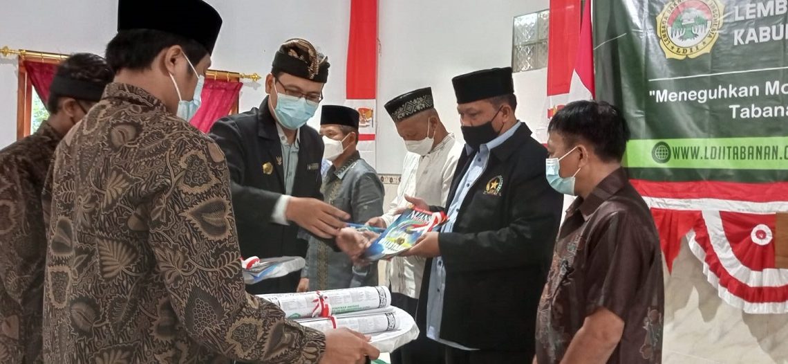 Wakil Ketua MUI Tabanan, H. Hartono mengatakan proker LDII Tabanan yang sangat Indonesia, saat Rakerda LDII Tabanan, (5/12) kemarin. Foto: Kiriman Daerah.