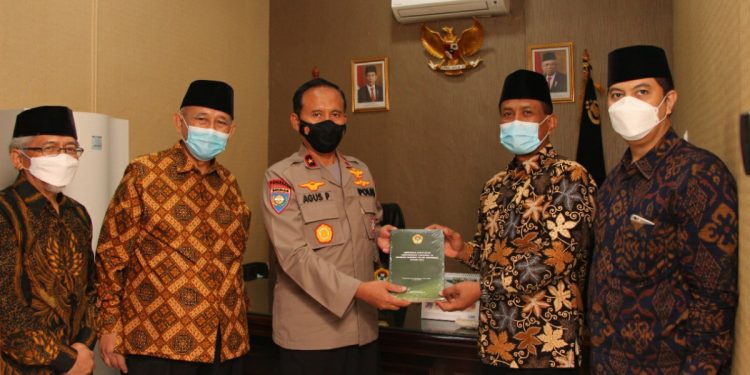 Dalam UU Perpol No.1 Tahun 2021 tentang Pemolisian Masyarakat bahwa peran ormas dibutuhkan pada tingkat akar rumput untuk deteksi radikalisme sejak dini. Foto: LINES.