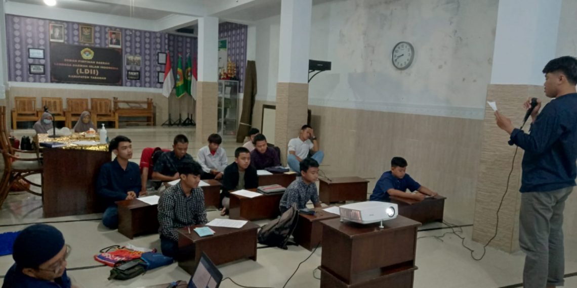 Pelatihan public speaking LDII Tabanan cetak MC andal yang mampu berkontribusi untuk masyarakat. Foto: Kiriman Daerah.