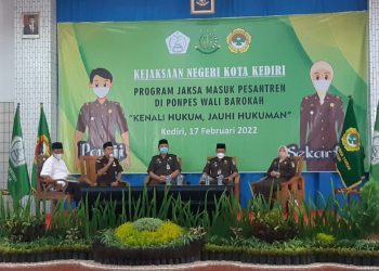 Wali Barokah dan LDII Kota Kediri Fasilitasi Program Jaksa Masuk Pesantren