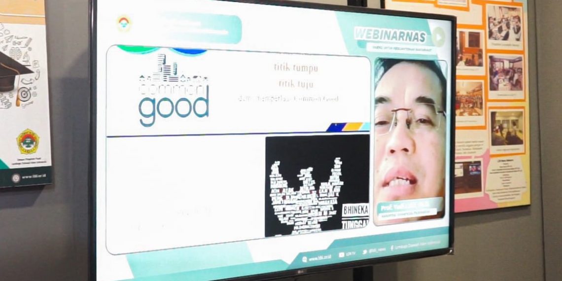 Prof. Yudi Latif menjadi narasumber pada Webinar Nasional FKPM yang digelar DPP LDII, Minggu (20/2). Foto: LINES.