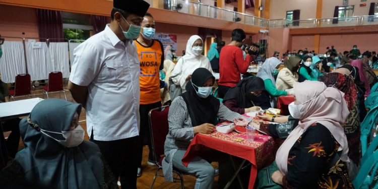 Pelaksanaan Vaksinasi oleh LDII Semarang. Foto: Kiriman Daerah.