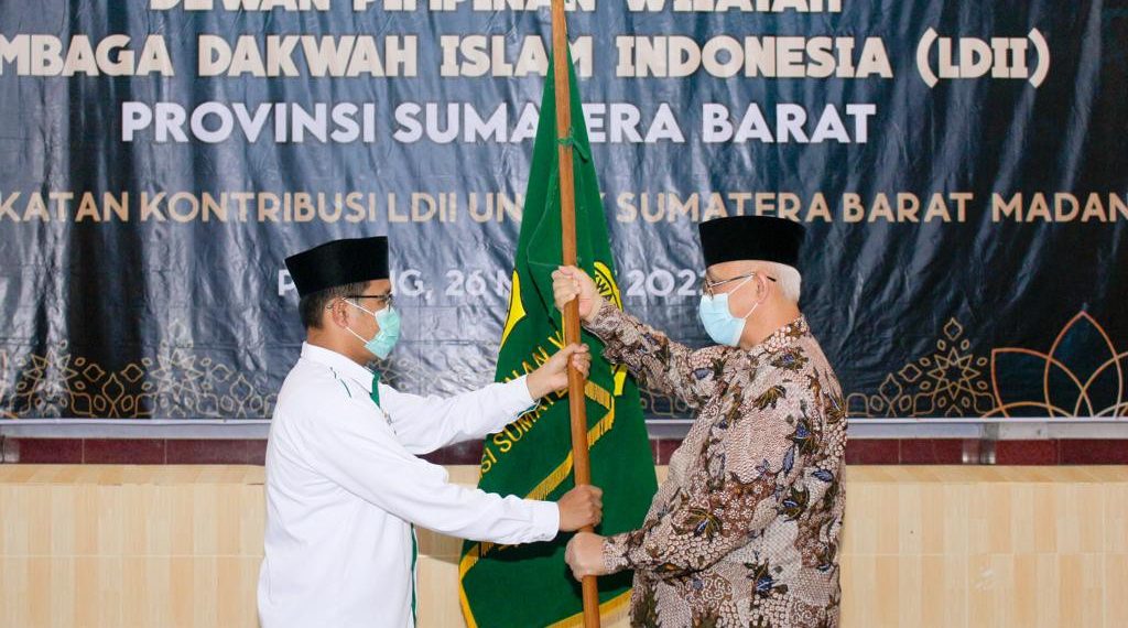 Afrizal Yaman ditetapkan sebagai Penjabat Ketua DPW LDII Sumbar melanjutkan periode jabatan sebelumnya 2019-2024. Foto: Kontributor Padang.