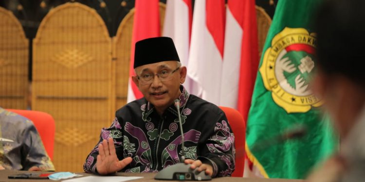"Tahun politik jelang pemilu adalah tahun emosional karena itu perlu pengendalian diri," ujar Ketua Umum DPP LDII, KH Chriswanto Santoso. Foto: LINES.