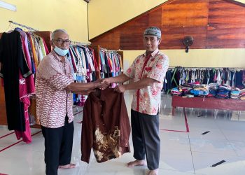 LDII Mimika Bagikan 500 Pakaian untuk Mereka yang Membutuhkan