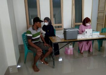 Tinjau Vaksinasi LDII-Polres Polman, Kasat Binmas Imbau Masyarakat Segera Vaksin