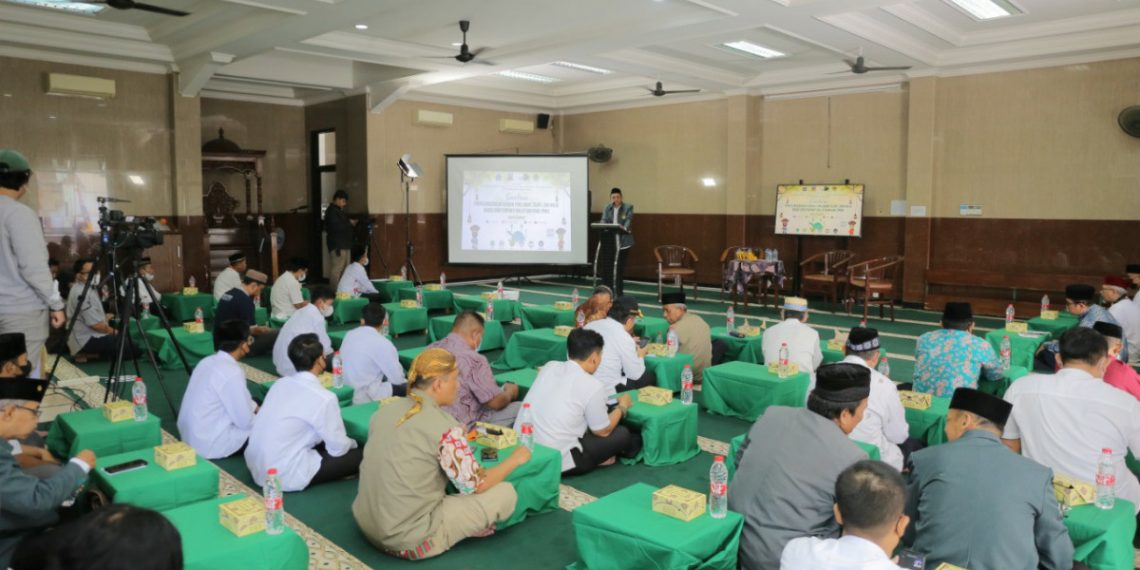 PMK tidak berbahaya bagi manusia. Namun semua pihak harus tetap menjaga kehati-hatian. Foto: LINES.