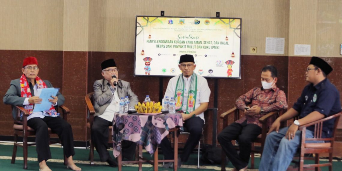 Kasudin KPKP Hasudungan Sidabalok mewakili Wali Kota Jaksel mengungkapkan bahwa Pemerintah Kota Adm. Jakarta Selatan sudah melakukan berbagai kegiatan koordinasi dalam hal pengendalian wabah Penyakit Mulut dan Kuku (PMK). Foto: LINES.