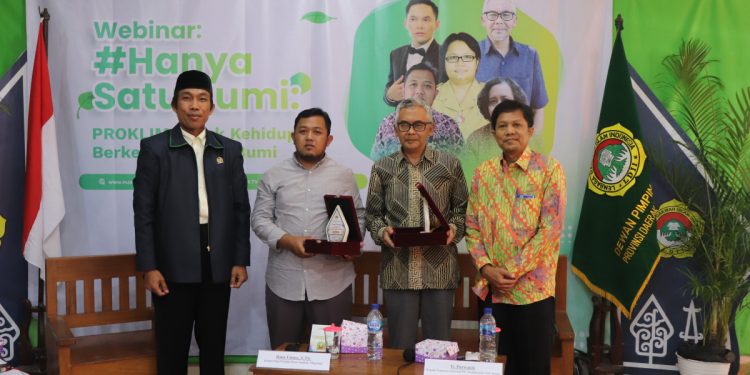 DPP LDII memberikan arahan berupa pengenalan tentang apa itu ProKlim, serta menjelaskan peran pentingnya organisasi kemasyarakatan (ormas) untuk ikut andil dalam menjaga ketahanan iklim. Foto: LINES.