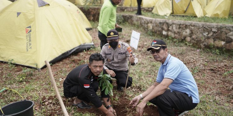Kegiatan tahunan DPD LDII Sukoharjo dengan Kemah CAI. Foto: LINES.