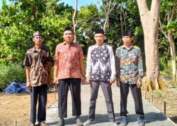 Kades Paninjauan Peduli Warga, Bangun Jalan Akses Masjid