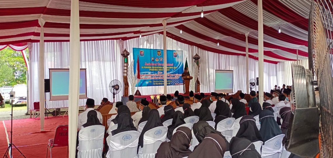 Pembinaan akhlak generasi muda melalui sosialisasi deradikalisasi. Foto: LINES.