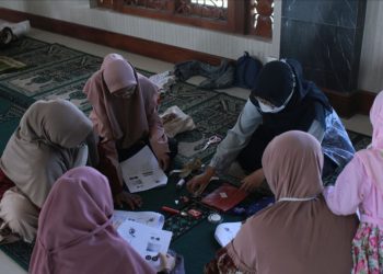LDII Sleman Bekali Remaja Putri Keterampilan Menjahit