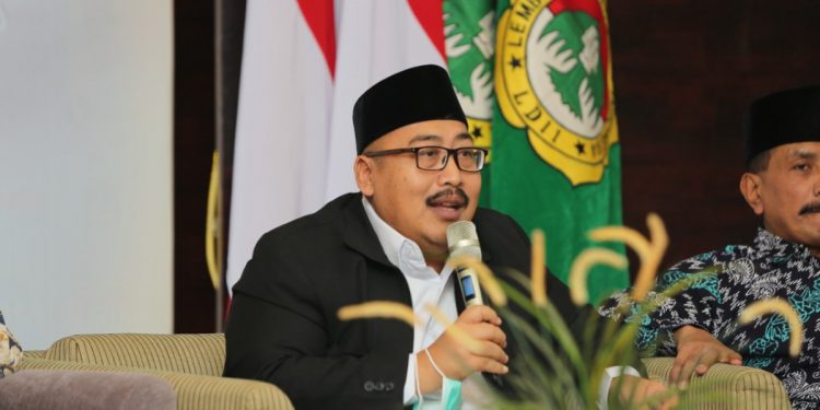 Ketua PBNU KH Fachrur Rozi menjadi pembicara di Webinar Kebangsaan DPP LDII. Foto: LINES.