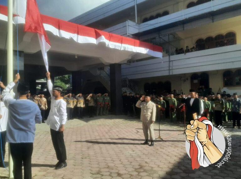 Ponpes Baitul Ulum di Magetan menggelar upacara bendera 17 Agustus. Foto: LINES.
