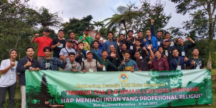 LDII Denpasar gelar kumpul remaja pascapandemi dengan latihan kepemimpinan. Foto: LINES.