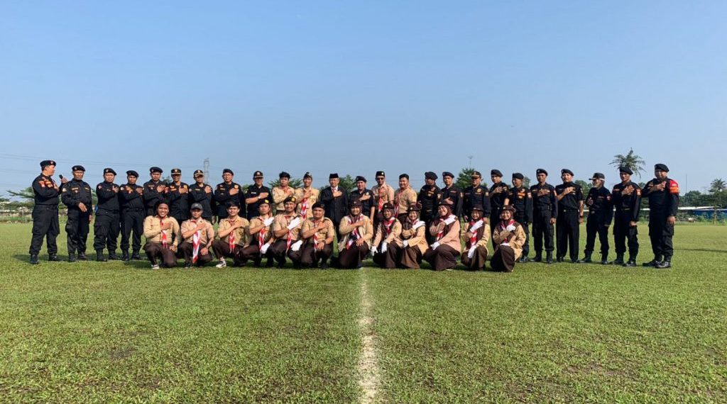 Sako SPN Depok, LDII, dan Senkom menggelar upacara HUT RI. Foto: LINES.