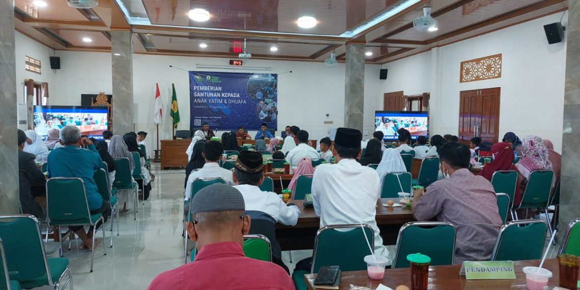 LDII Sukoharjo berpartisipasi memberikan bantuan kepada anak yatim dan dhuafa di wilayah Sukoharjo. Foto: Kiriman Daerah.