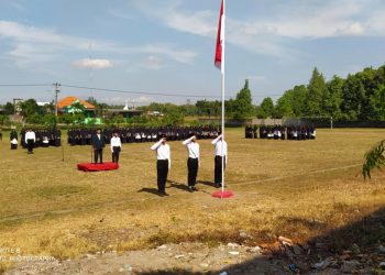 Tanamkan Cinta Tanah Air, Ponpes Nurul Azizah Gelar Upacara di Hari Kemerdekaan