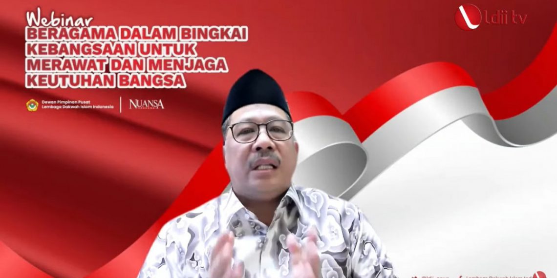Wakil Menteri Agama RI Zainut Tauhid Sa'adi menjadi pembicara di Webinar Kebangsaan DPP LDII (24/8). Foto: LINES.