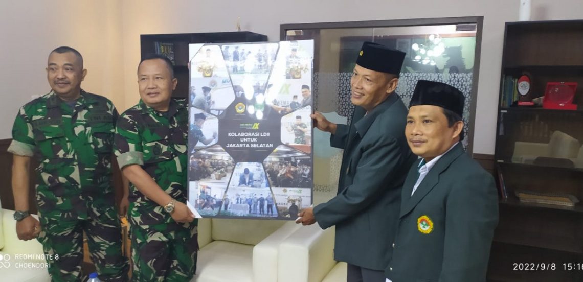 Pengurus Harian (PH) DPD LDII Kota Administrasi Jakarta Selatan audiensi ke Markas Kodim 0504 JS, pada Kamis (8/9). Foto: LINES.