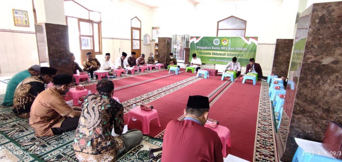 MUI menggelar pengajian rutin, giliran LDII Pedan yang menjadi tuan rumah. Foto: LINES.