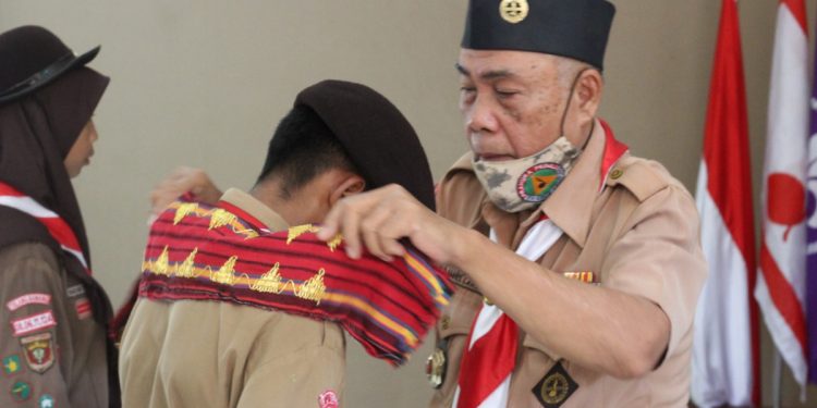 Pelepasan kontingen pramuka yang berangkat ke Kembesnas 2022. Foto: LINES.