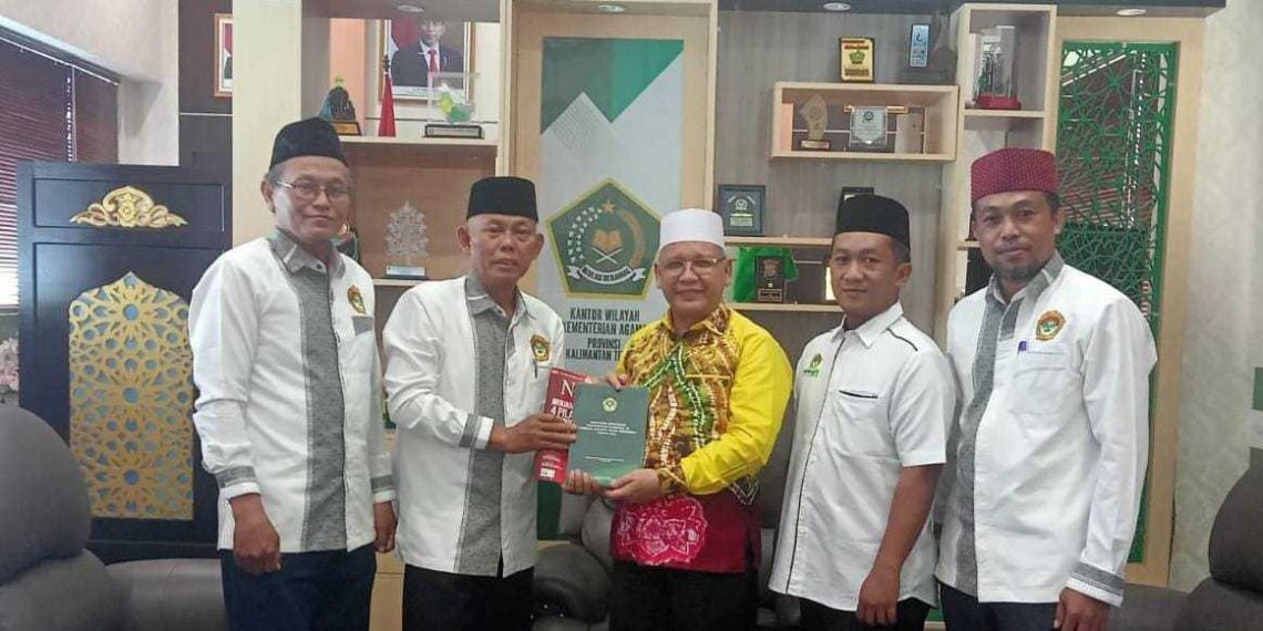 LDII Kalterng beraudiensi dengan Kanwil Kemenag setempat (30/9). Foto: LINES.