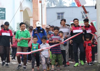 Ponpes Dahlan Ikhsan Gelar Jalan Sehat untuk Santri dan Warga