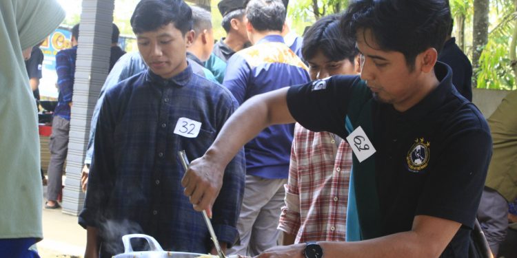 DPD LDII Kabupaten Blitar menggelar kegiatan keakraban dan kemandirian generasi muda di kompleks masjid Luhur Nurul Huda(25/9). Foto: LINES.