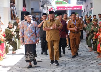 Bupati Nganjuk Tinjau Layanan Kependudukan Digital di Ponpes Al Ubaidah