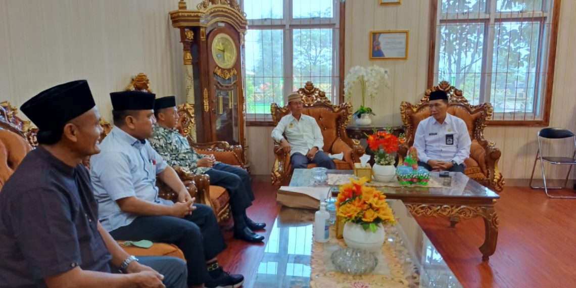DPD LDII Pringsewu beraudiensi dengan Kemenag Pringsewu bahas moderasi beragama (21/11). Foto: LINES.