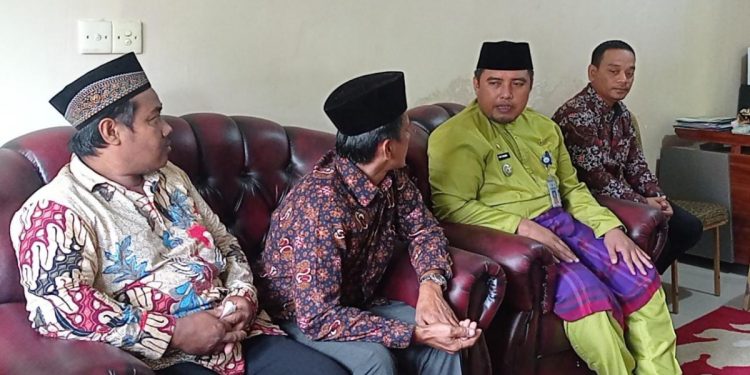 PC LDII Jambi Timur beraudiensi dengan pihak kecamatan setempat. Foto: LINES.