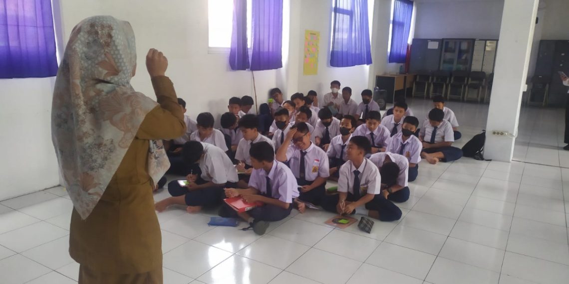 SMP Mazaya Islamic Boarding School menggelar penyuluhan terkait anti perundungan bagi para siswa. Foto: LINES.