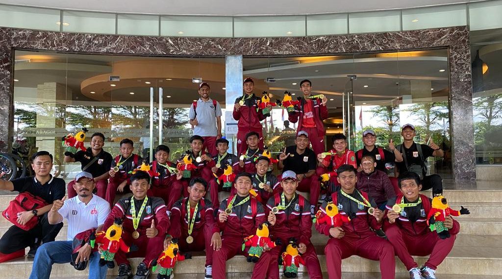 Kontingen santri Pondok Pesantren Minhaajurosyidin mewakili DKI Jakarta, meraih prestasi dalam ajang bergengsi Pekan Olahraga dan Seni Antar Pondok Pesantren Tingkat Nasional (Pospenas) IX tahun 2022. Foto: LINES.