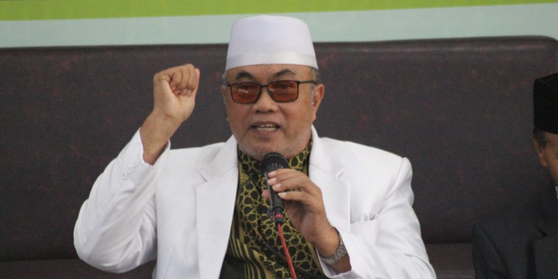 Ketua MUI Kab. Mojokerto KH Cholil Arphaphy mengisi acara Mudzakarah MUI Kab. Mojokerto. Foto: LINES.