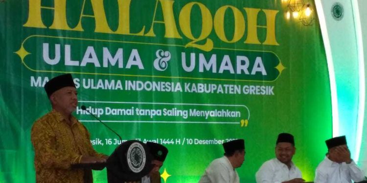 Majelis Ulama Indonesia (MUI) Kabupaten Gresik, menggelar "Halaqah Ulama dan Umara" bertempat di aula Masjid Agung Gresik (MAG), Sabtu (10/12). Foto: LINES.