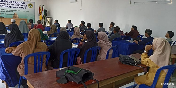 DPD LDII Kotim menggelar "Bimbingan Teknis Garis-garis besar Target Pembinaan Generasi Penerus" di Aula Lantai 2 Kantor Sekretariat LDII Kotim, Kalimantan Tengah, pada Selasa (27/12). Foto: LINES.