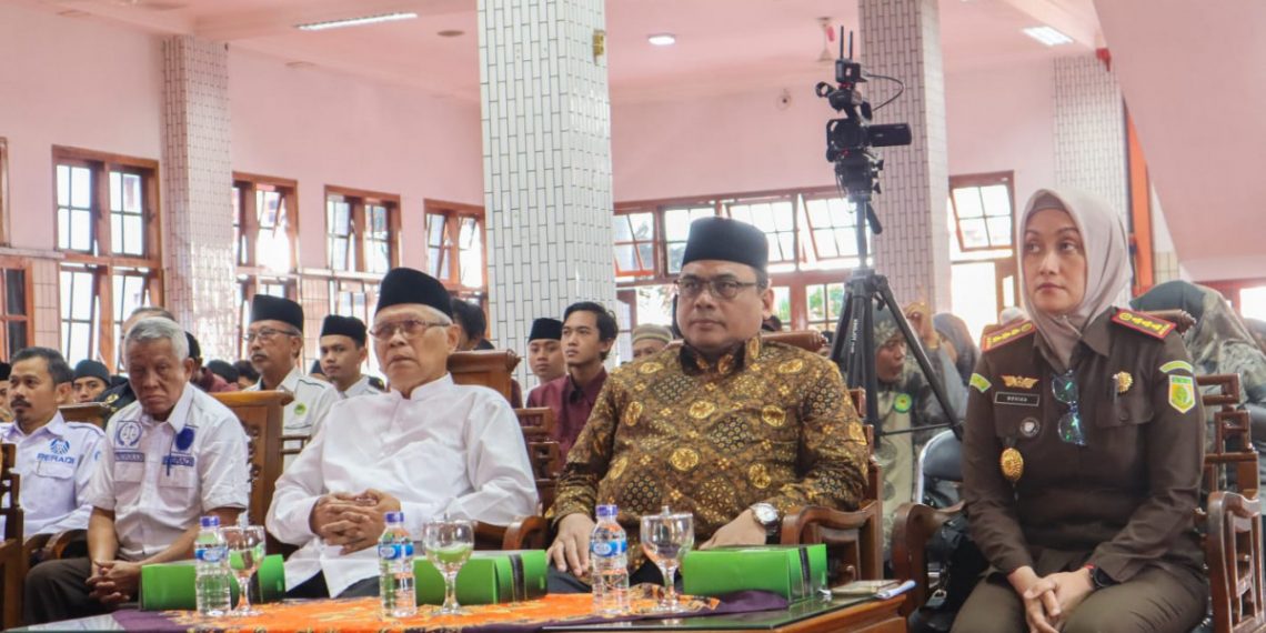 DPW LDII Provinsi Jawa Timur bekerja sama dengan Kejaksaan Tinggi (Kejati) menggelar Sosialisasi Hukum di Pondok Pesantren Wali Barokah, Kota Kediri. Foto: LINES.